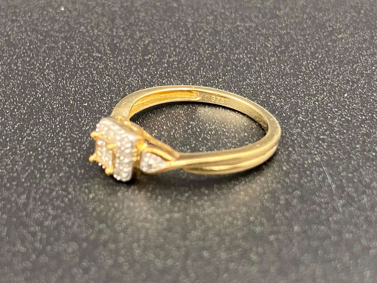 <p>A Diamond Set cluster Ring,</p>
