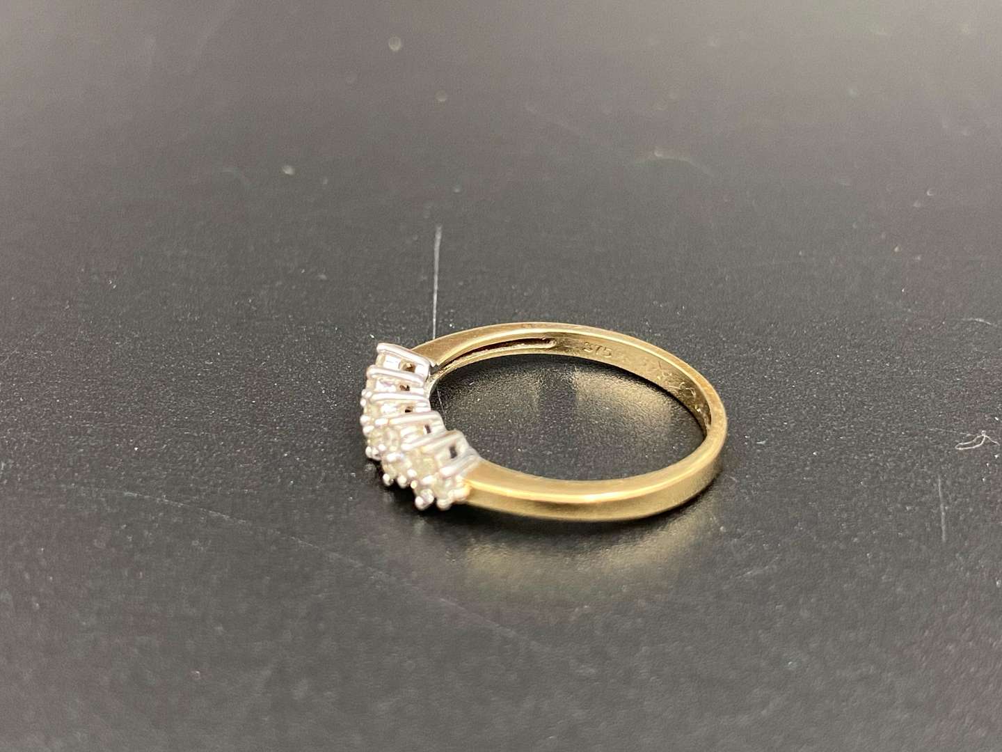 <p>A Diamond set, 9ct gold ring,</p>