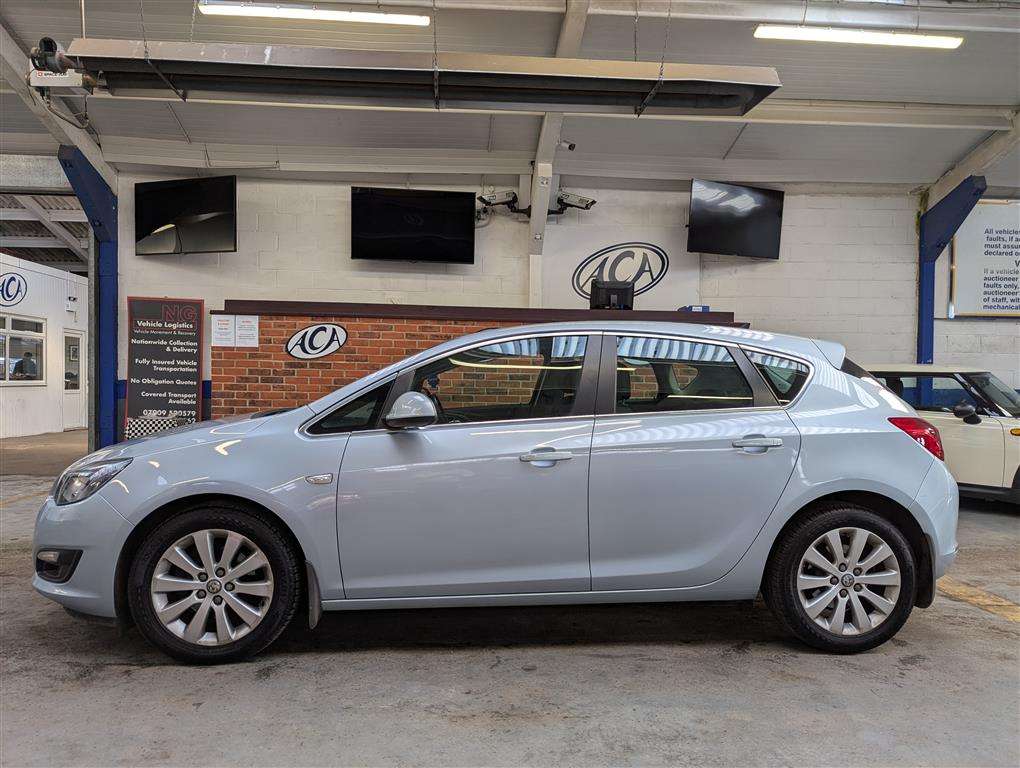 <p>2014 VAUXHALL ASTRA TECH LINE CDTI ECOF</p>