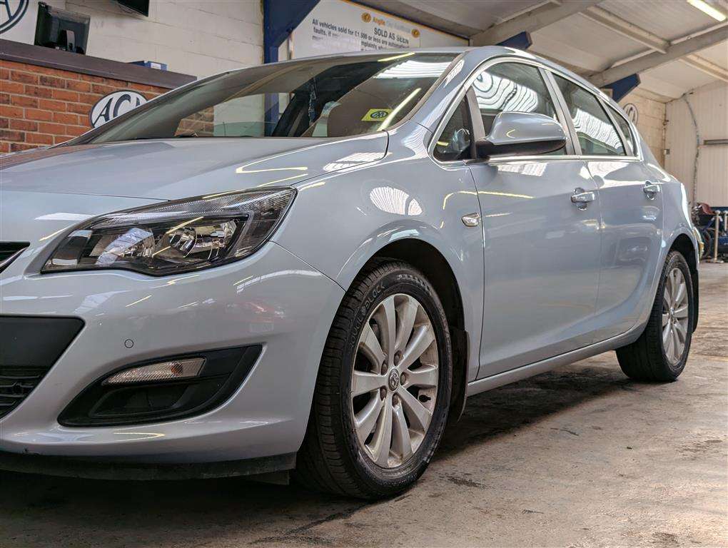 <p>2014 VAUXHALL ASTRA TECH LINE CDTI ECOF</p>