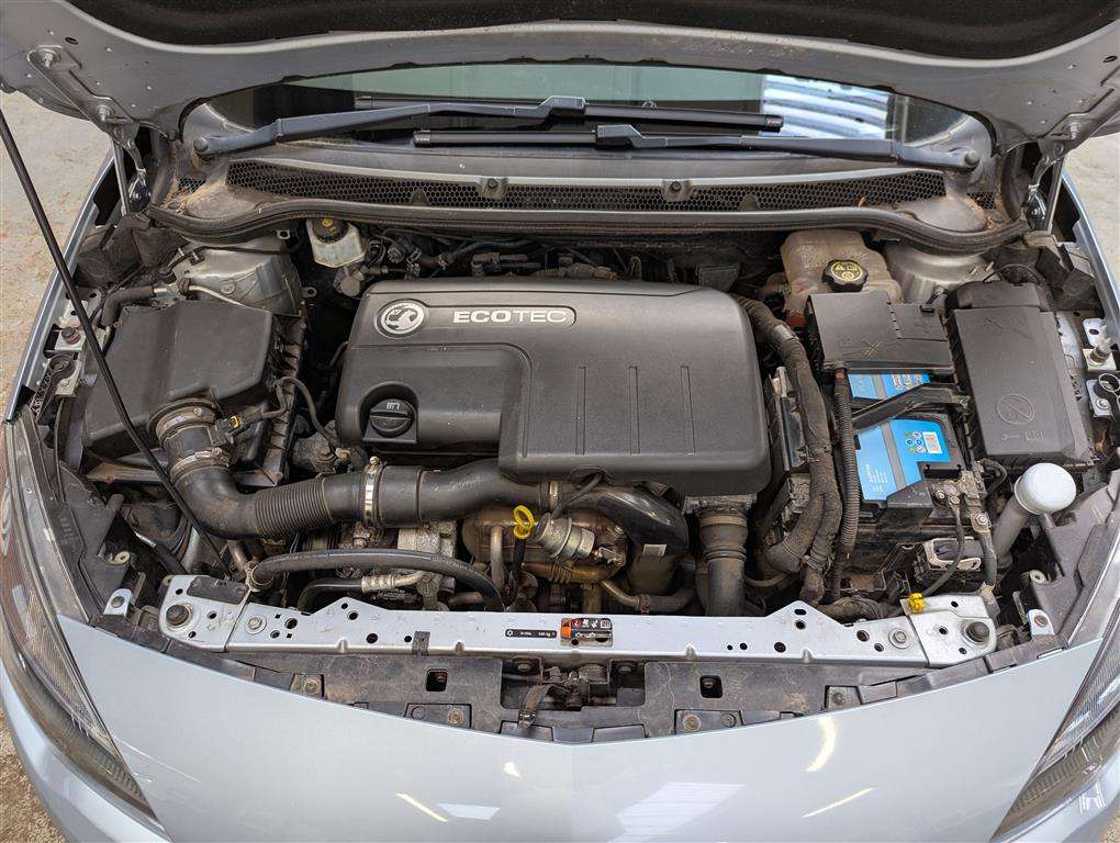 <p>2014 VAUXHALL ASTRA TECH LINE CDTI ECOF</p>