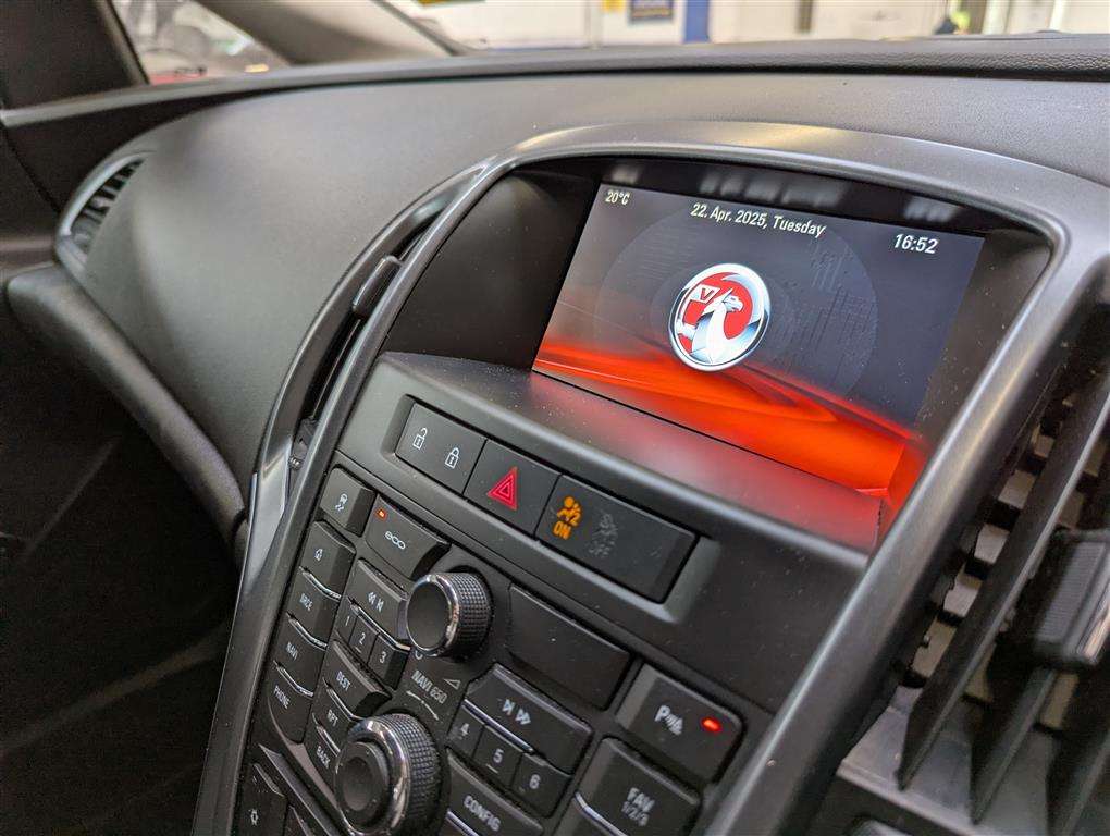 <p>2014 VAUXHALL ASTRA TECH LINE CDTI ECOF</p>