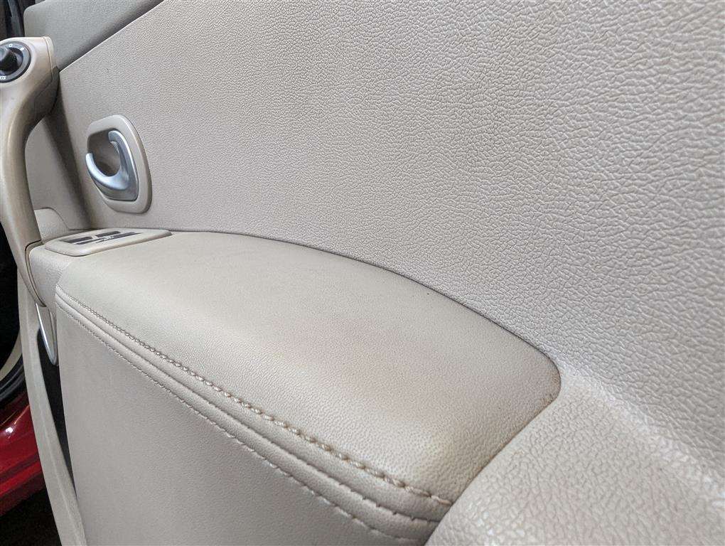 <p>2010 RENAULT CLIO INITIALE T-TOM VVT AUTO</p>