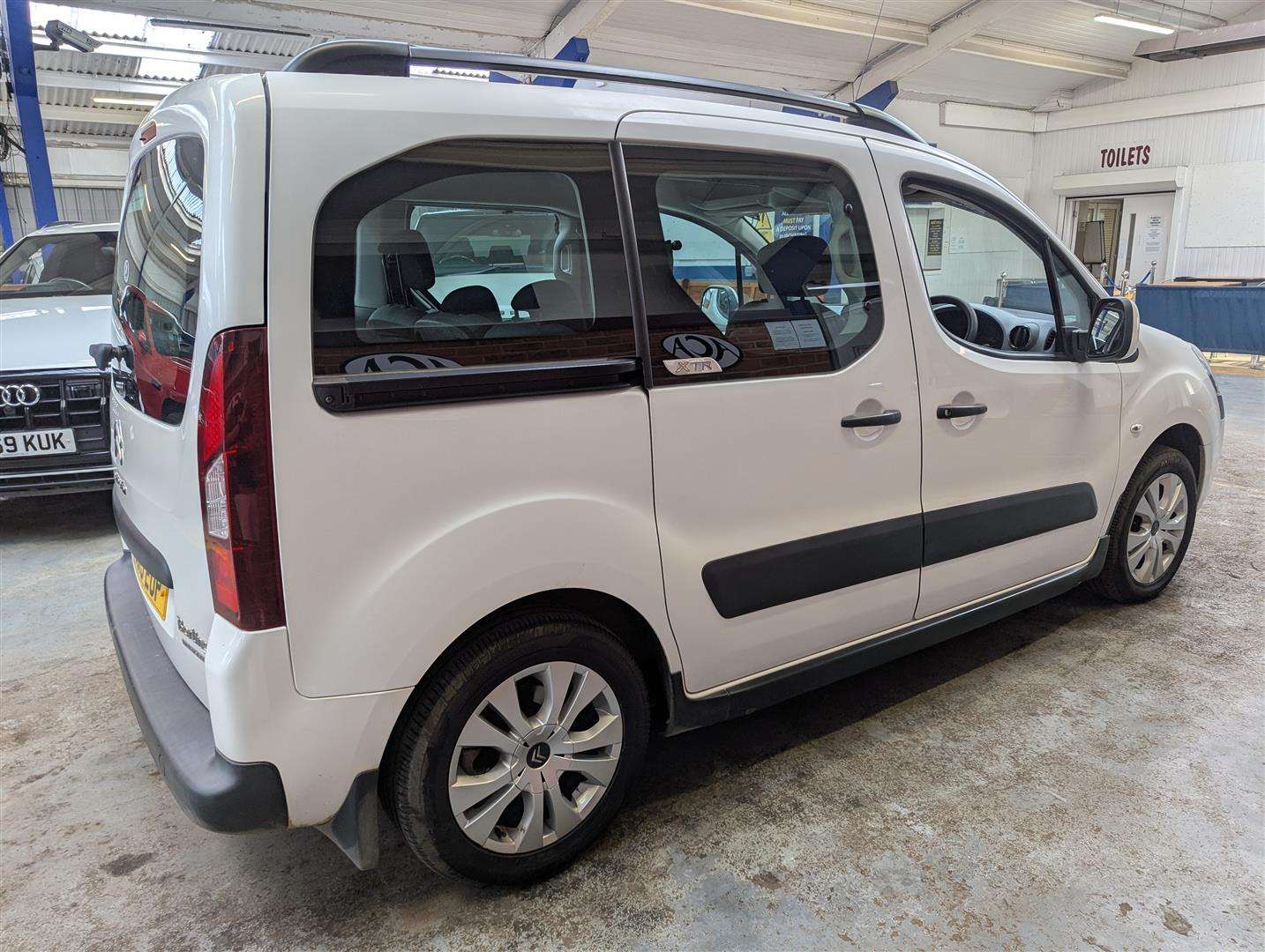 <p>2013 CITROEN BERLINGO MULTISPACE XTR H</p>