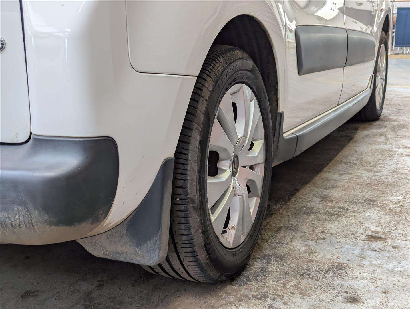 <p>2013 CITROEN BERLINGO MULTISPACE XTR H</p>