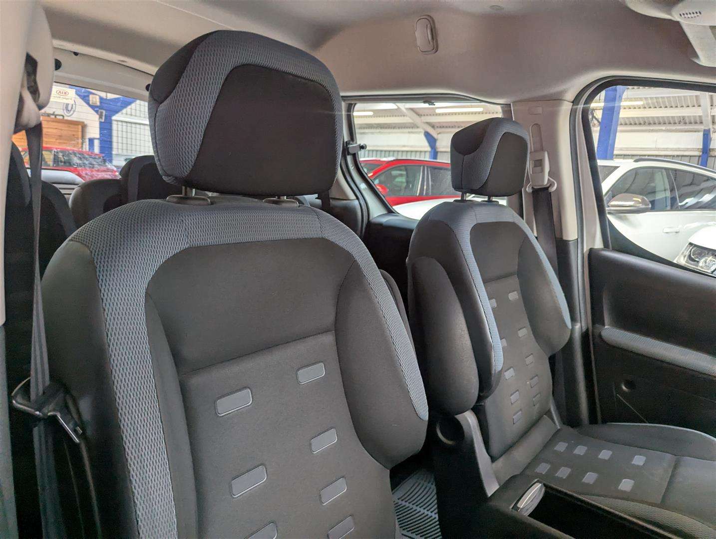 <p>2013 CITROEN BERLINGO MULTISPACE XTR H</p>