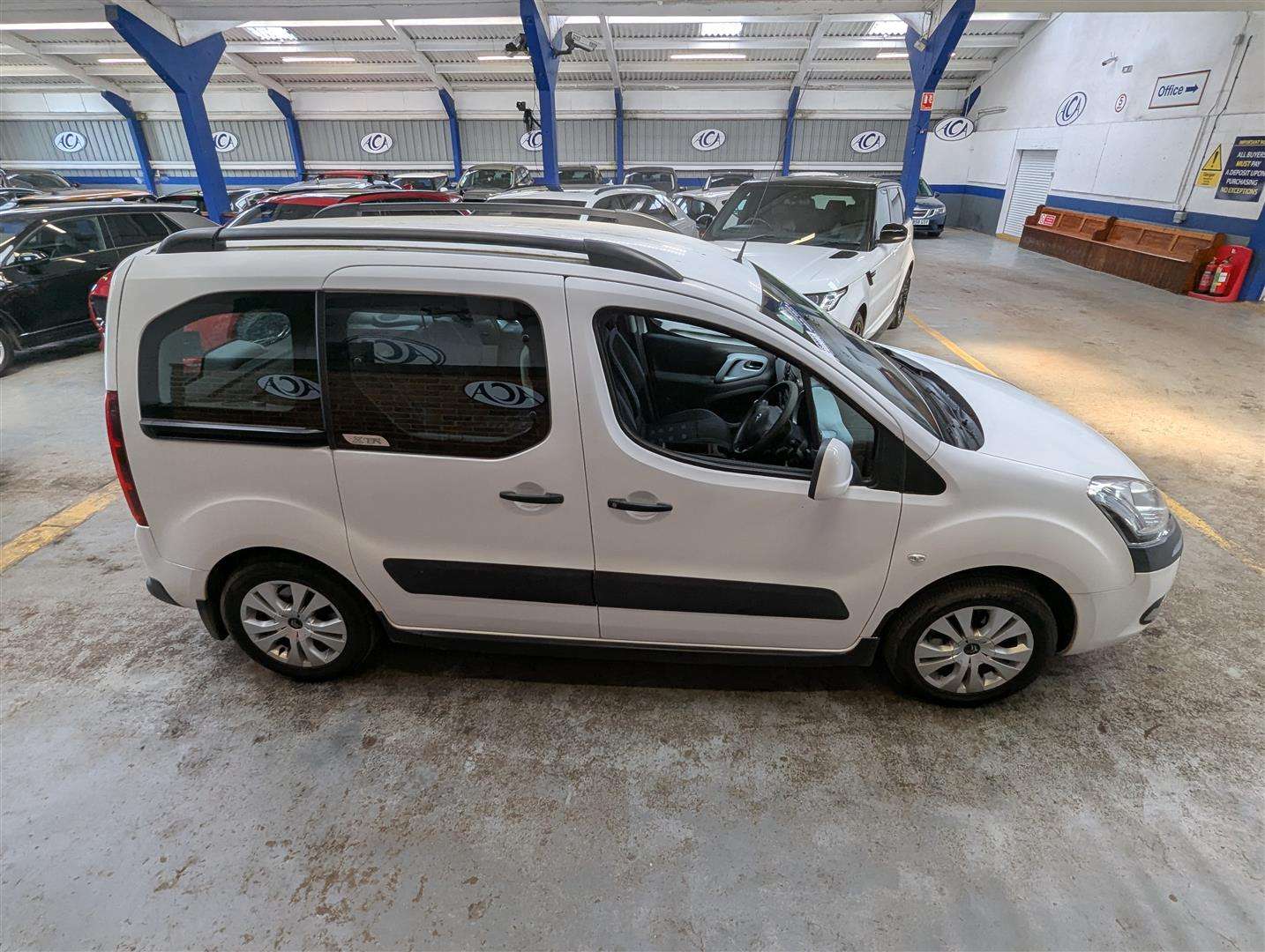 <p>2013 CITROEN BERLINGO MULTISPACE XTR H</p>