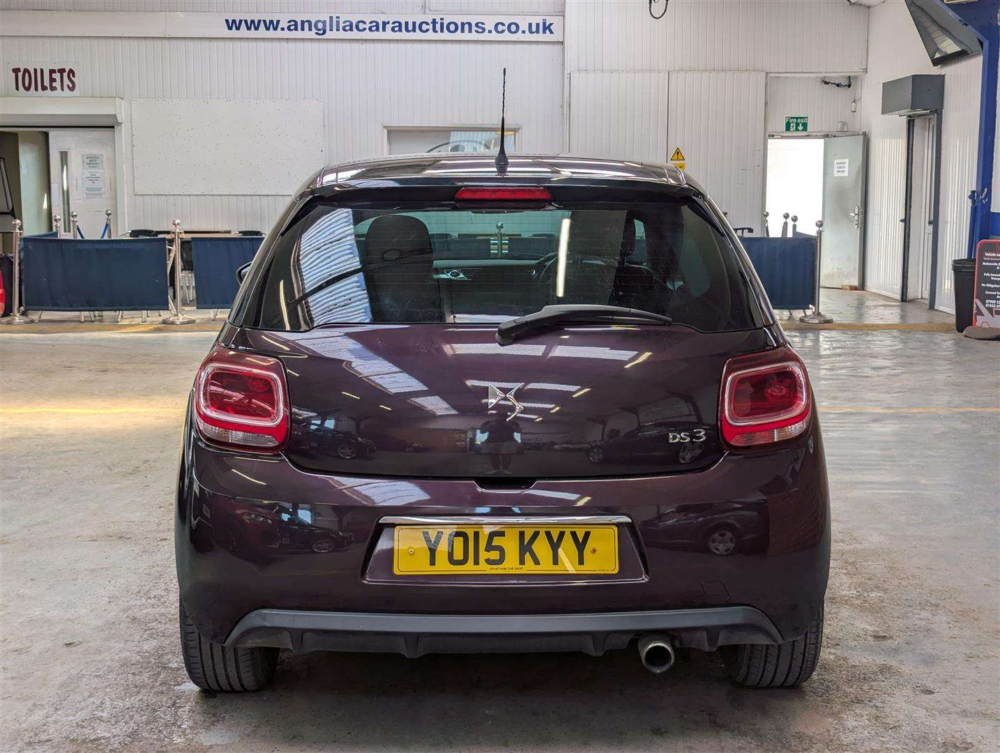 <p>2015 DS DS3 DSTYLE PURETECH</p>