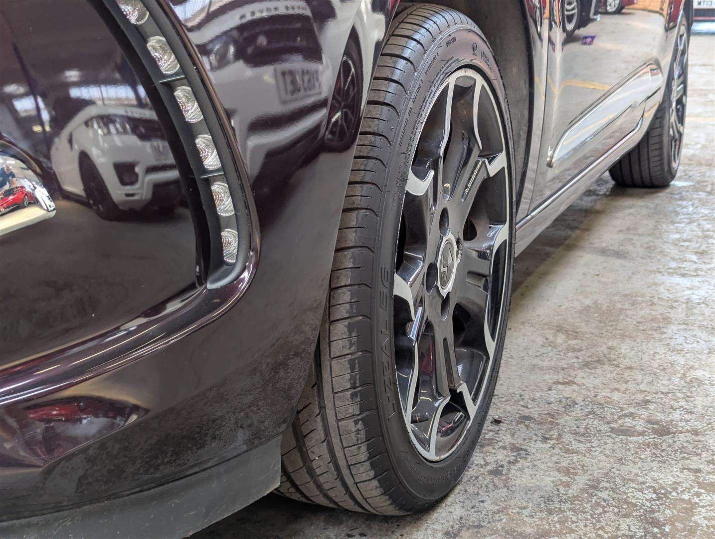 <p>2015 DS DS3 DSTYLE PURETECH</p>