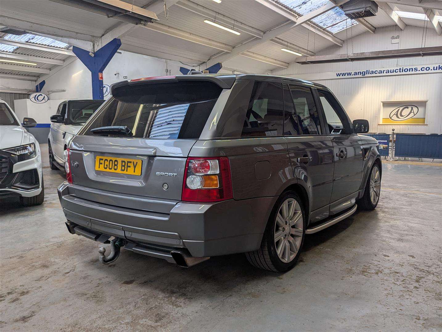<p>2008 LAND ROVER RANGE ROVER SP HST TDV8 A</p>