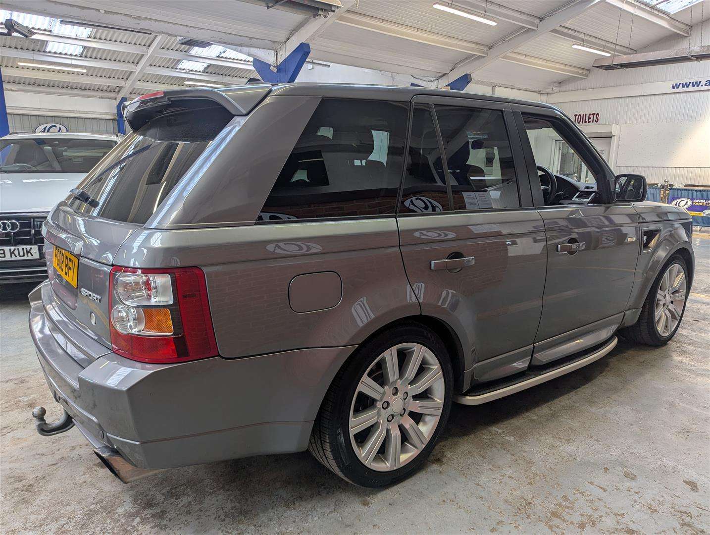 <p>2008 LAND ROVER RANGE ROVER SP HST TDV8 A</p>