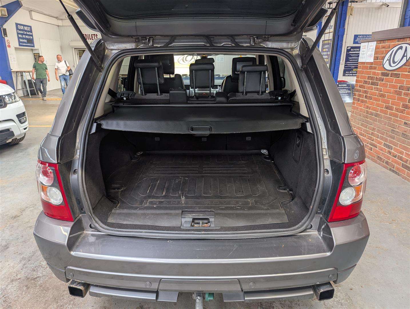 <p>2008 LAND ROVER RANGE ROVER SP HST TDV8 A</p>
