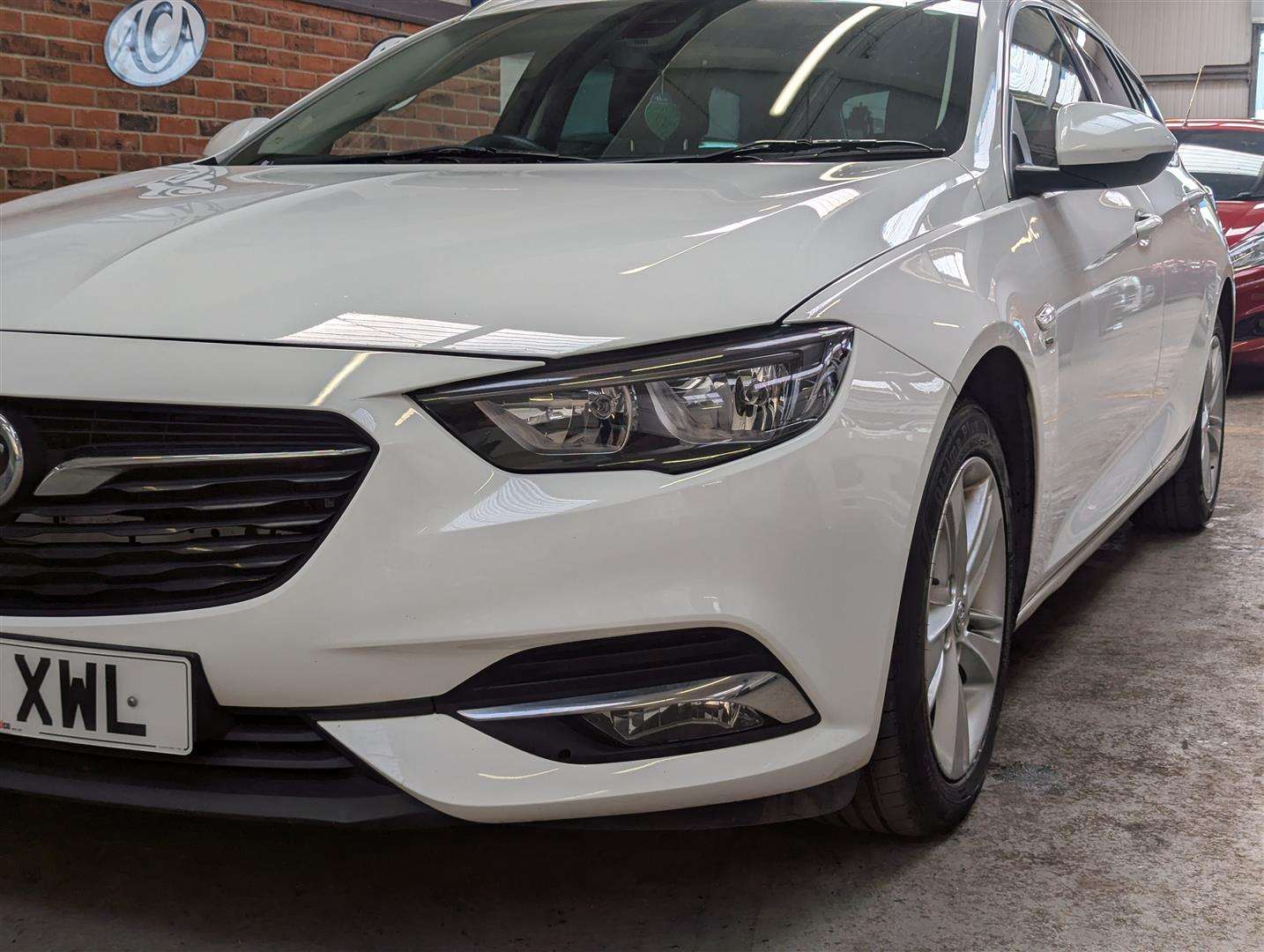 <p>2018 VAUXHALL INSIGNIA SRI NAV ECOTEC D</p>