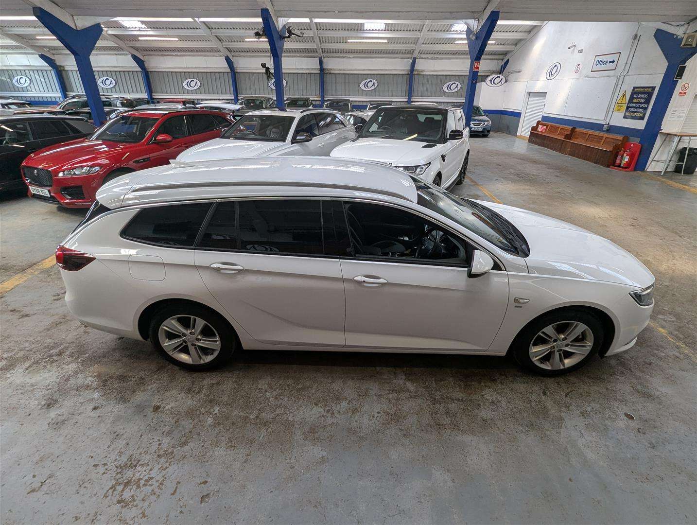 <p>2018 VAUXHALL INSIGNIA SRI NAV ECOTEC D</p>