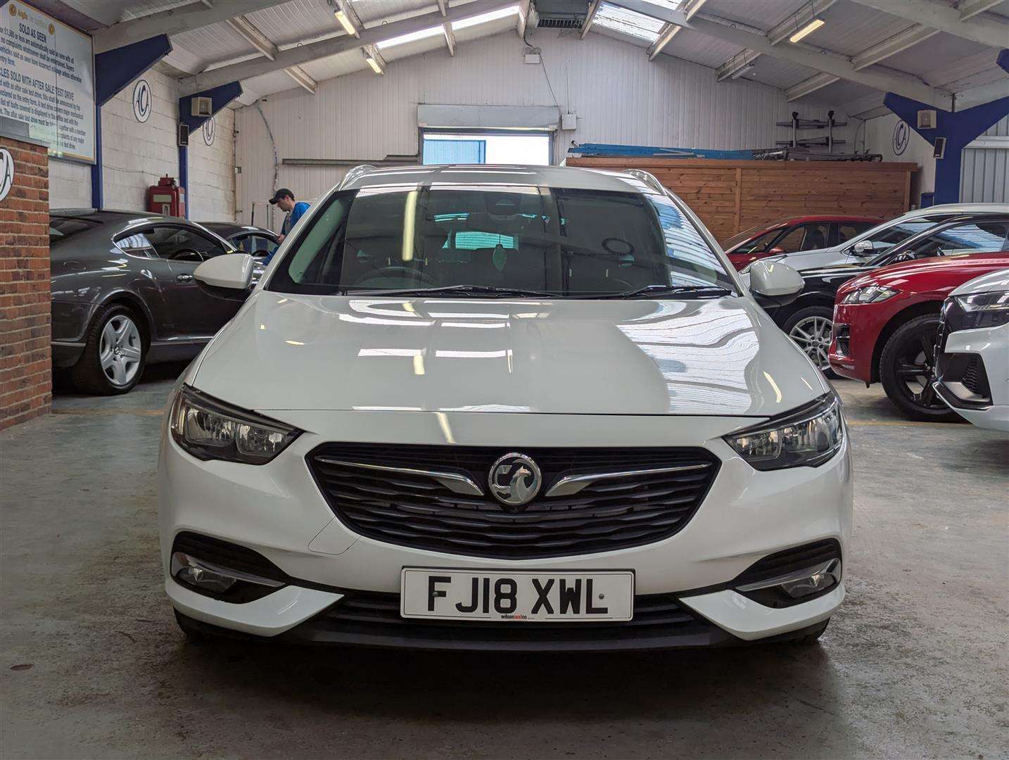 <p>2018 VAUXHALL INSIGNIA SRI NAV ECOTEC D</p>