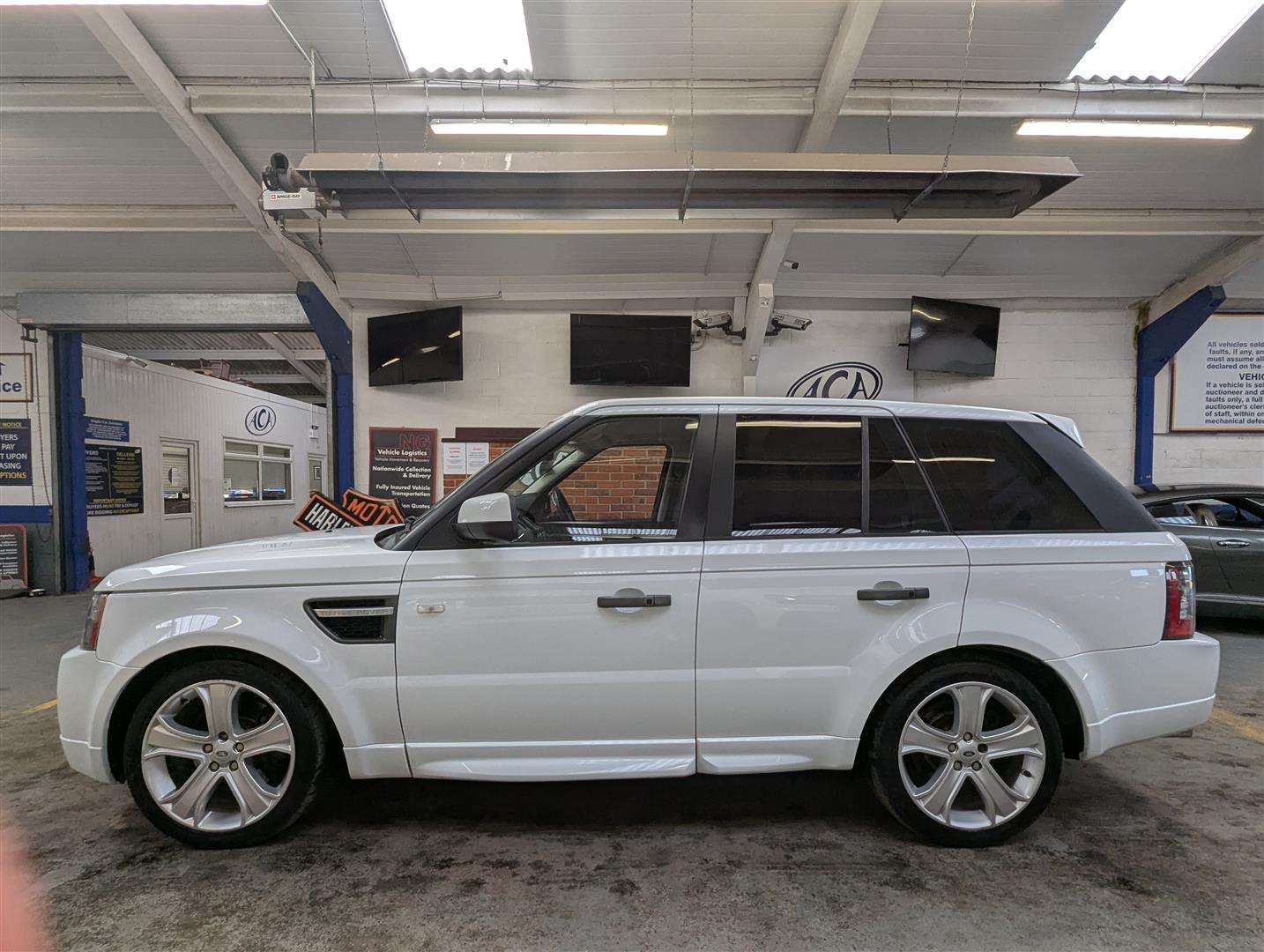 <p>2011 LAND ROVER RANGE ROVER SP HSE TDV6 AUTO</p>