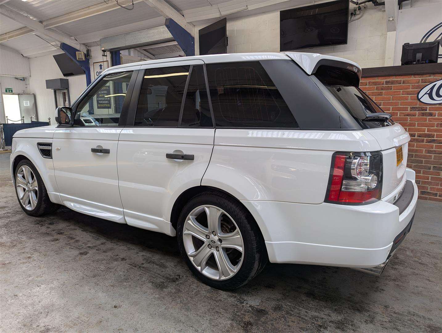<p>2011 LAND ROVER RANGE ROVER SP HSE TDV6 AUTO</p>