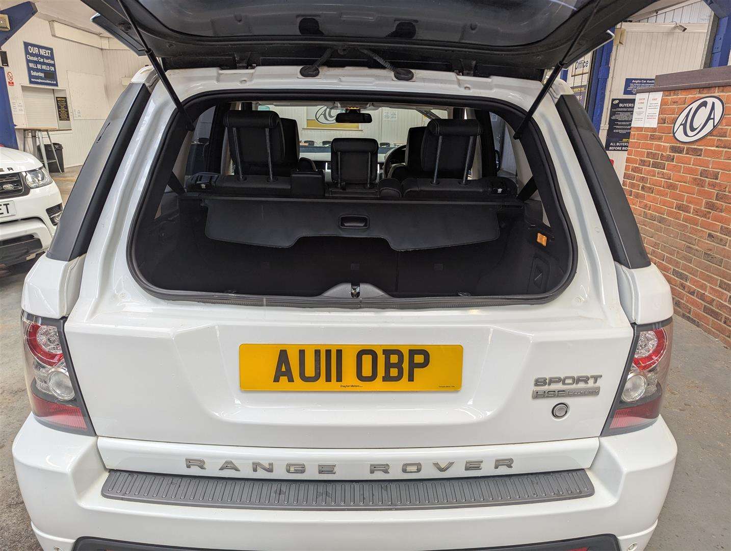 <p>2011 LAND ROVER RANGE ROVER SP HSE TDV6 AUTO</p>