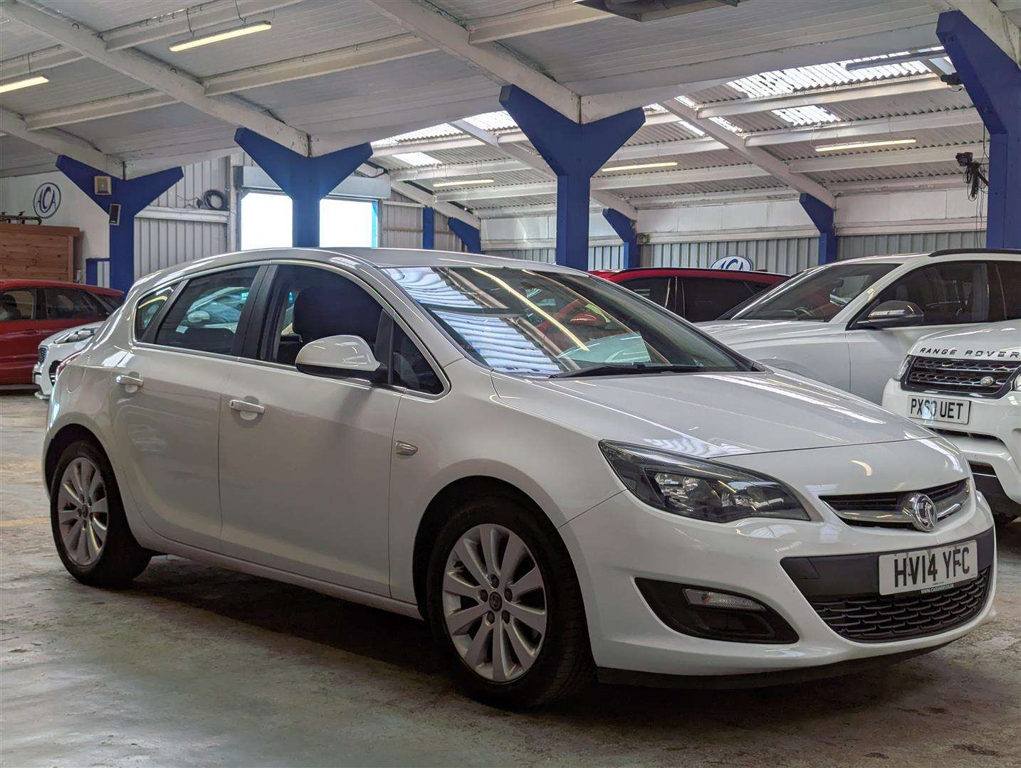 <p>2014 VAUXHALL ASTRA TECH LINE CDTI ECOF</p>