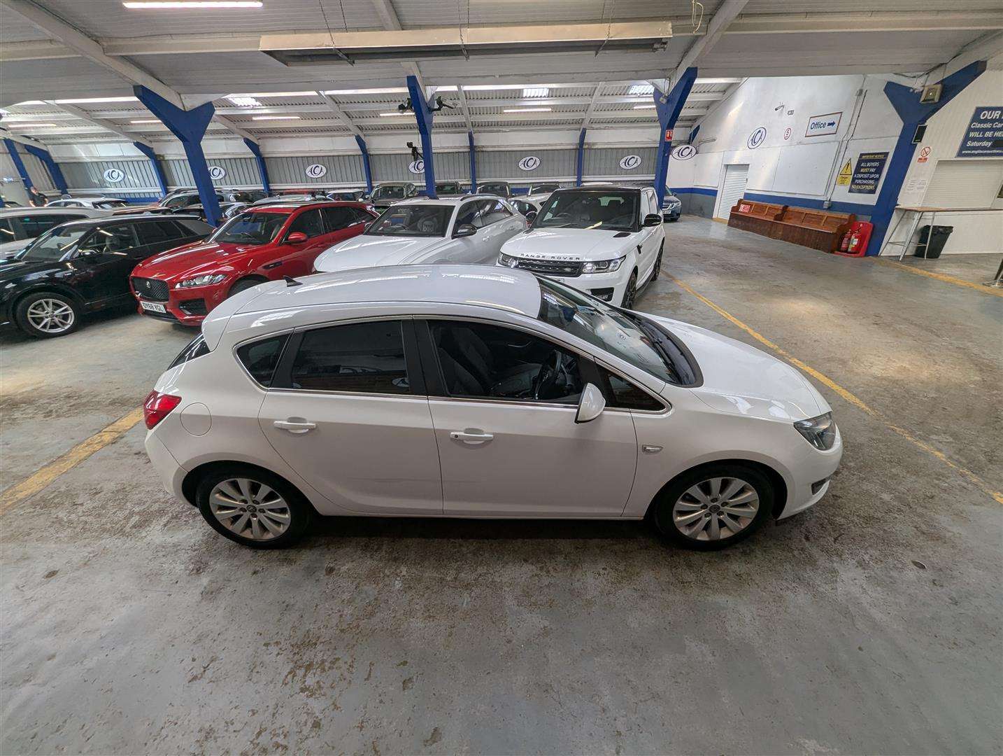 <p>2014 VAUXHALL ASTRA TECH LINE CDTI ECOF</p>