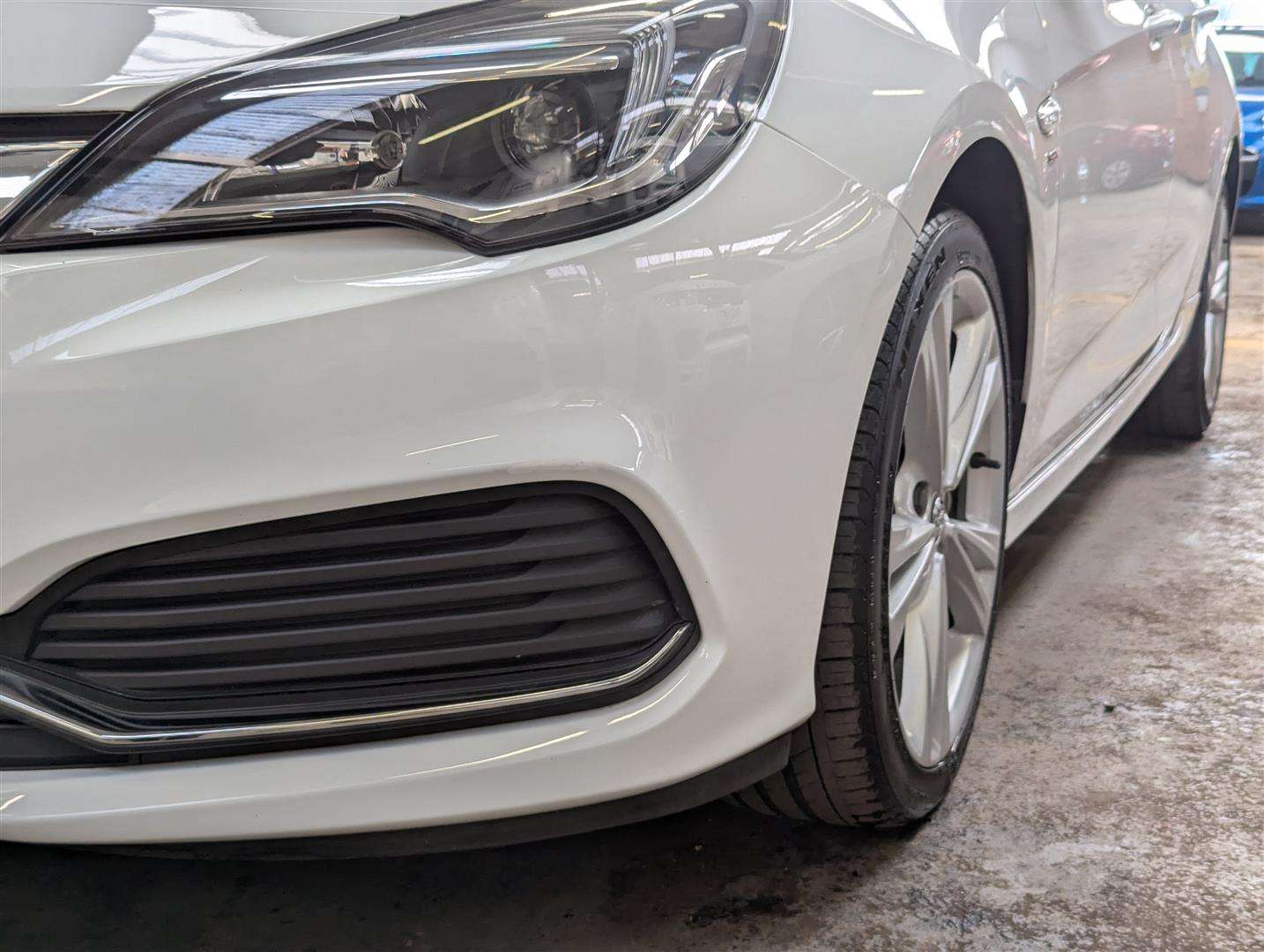 <p>2019 VAUXHALL ASTRA SRI VX-LINE NAV TUR</p>