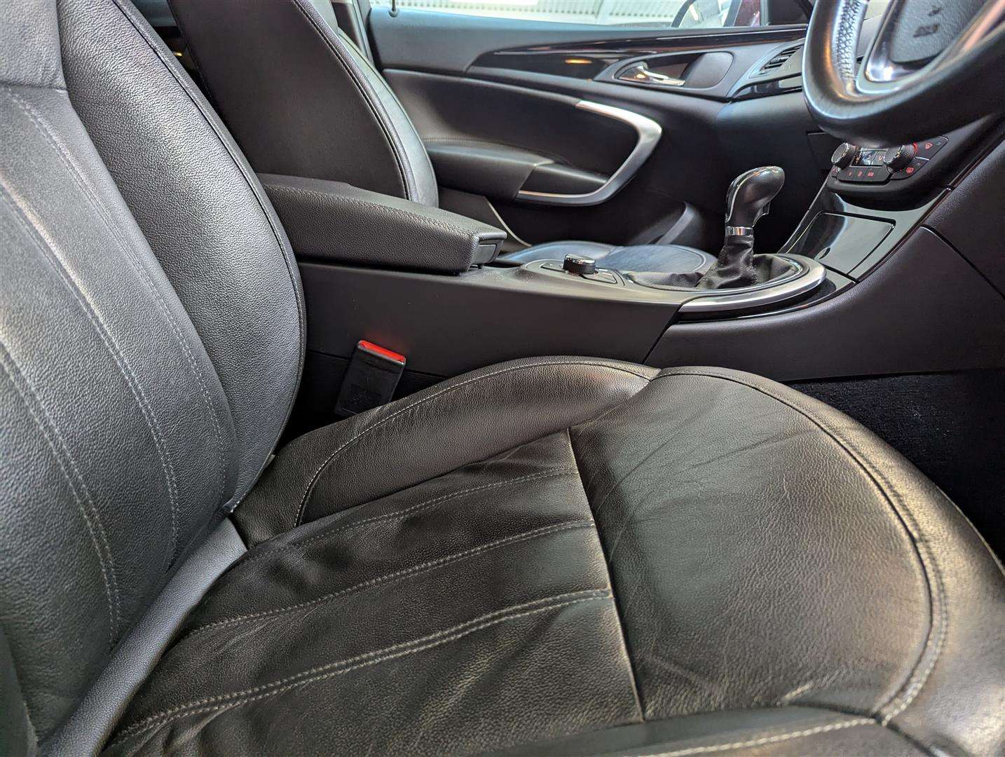 <p>2013 VAUXHALL INSIGNIA ELITE NAV CDTI E</p>