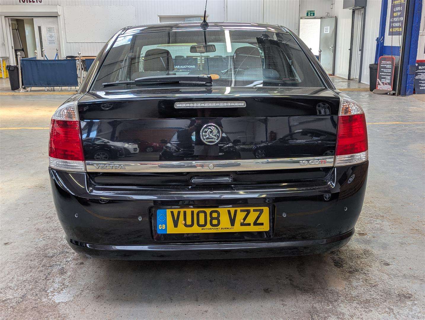 <p>2008 VAUXHALL VECTRA DESIGN CDTI 150</p>