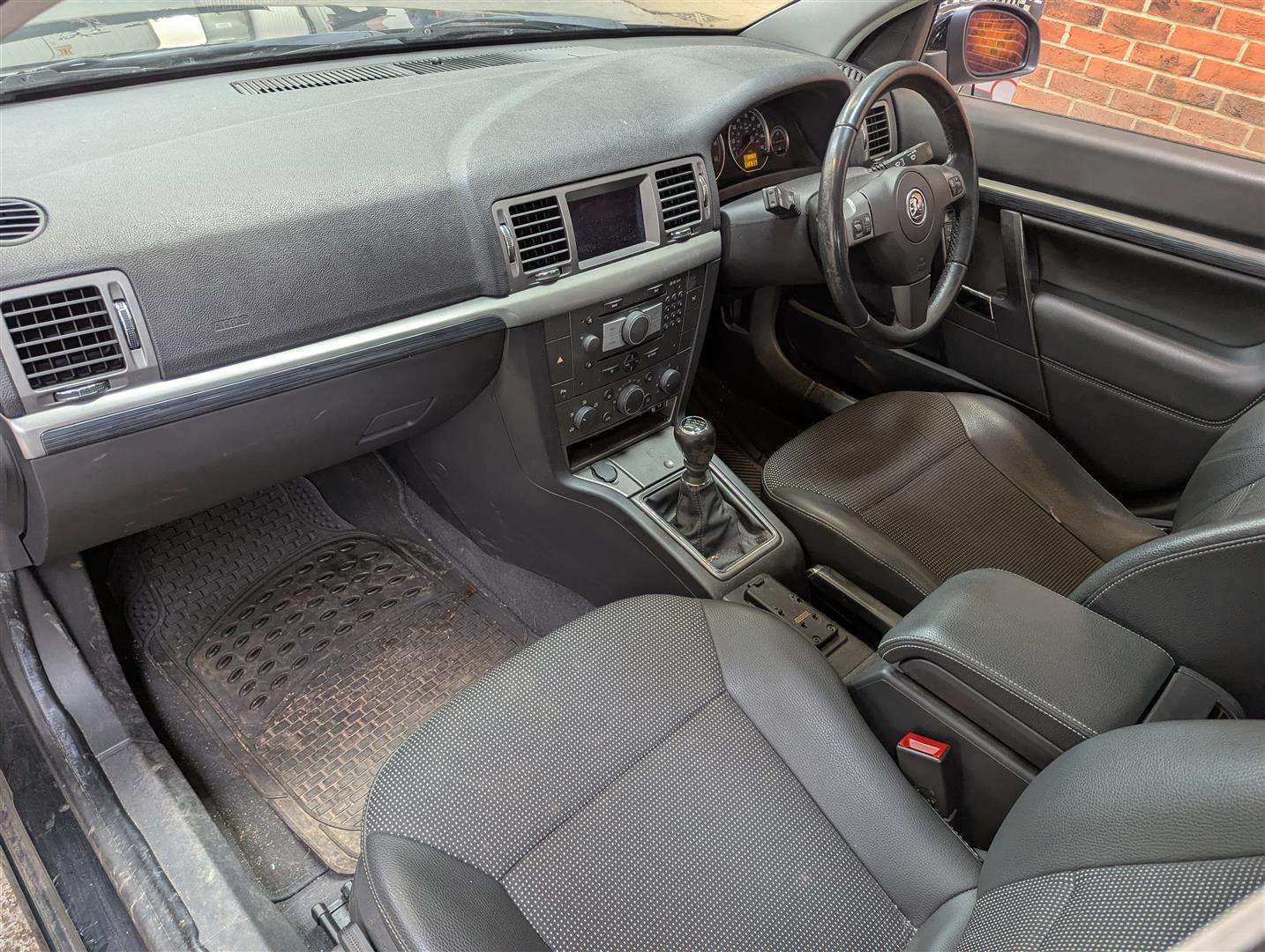 <p>2008 VAUXHALL VECTRA DESIGN CDTI 150</p>