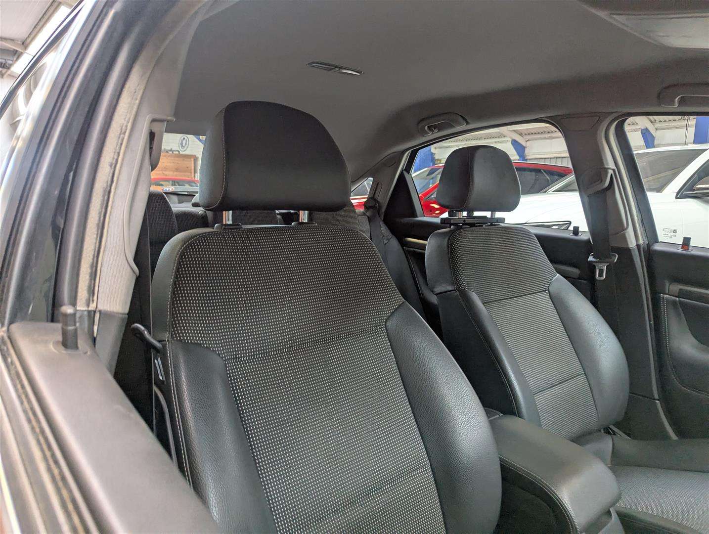 <p>2008 VAUXHALL VECTRA DESIGN CDTI 150</p>