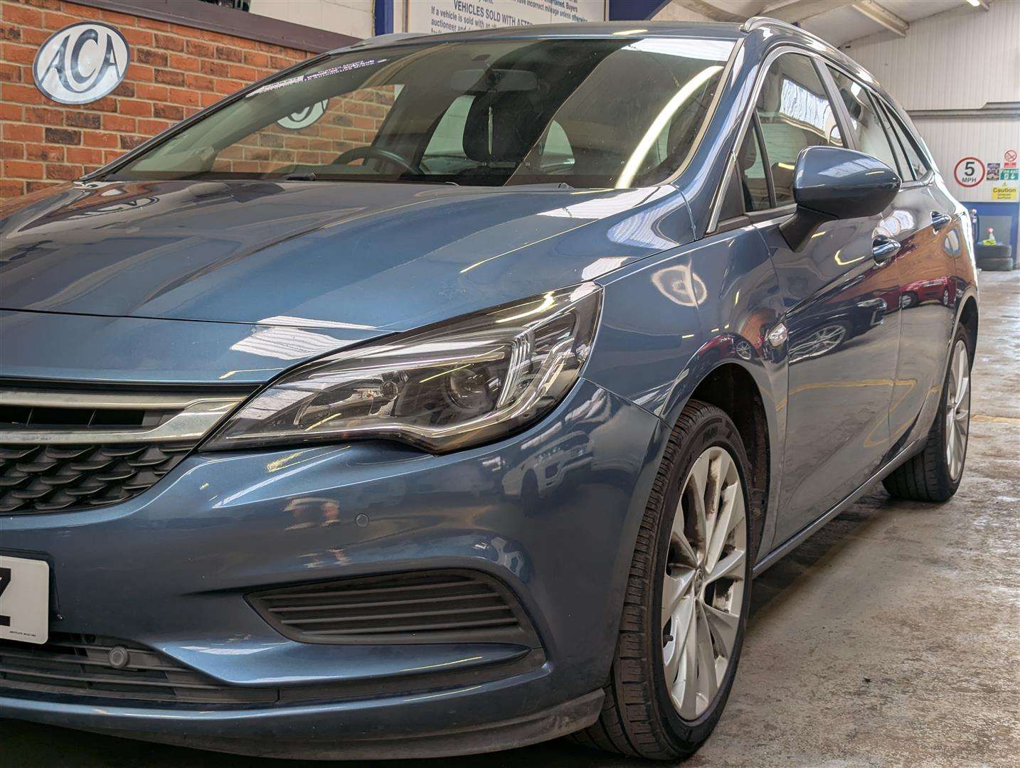 <p>2017 VAUXHALL ASTRA TECH LINE</p>