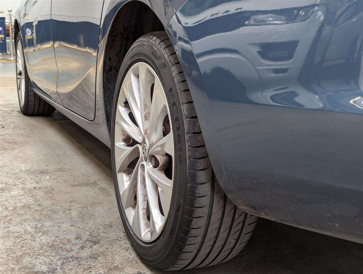 <p>2017 VAUXHALL ASTRA TECH LINE</p>