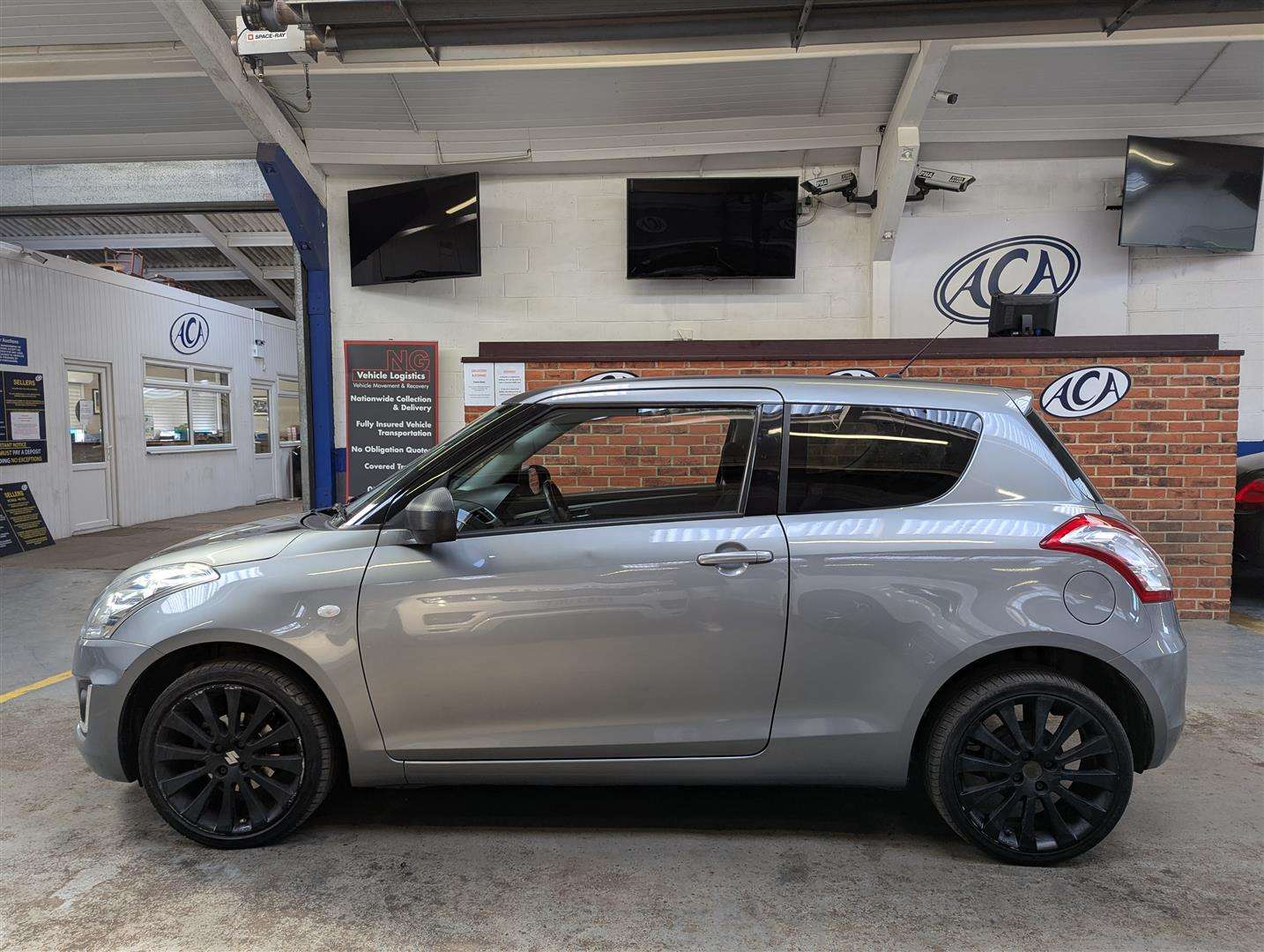 <p>2014 SUZUKI SWIFT SZ2</p>