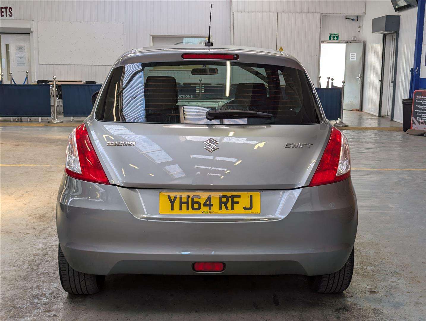 <p>2014 SUZUKI SWIFT SZ2</p>