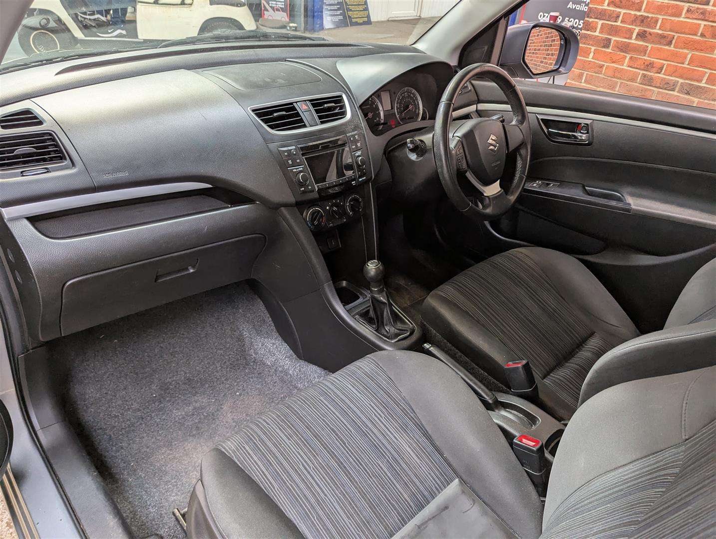 <p>2014 SUZUKI SWIFT SZ2</p>