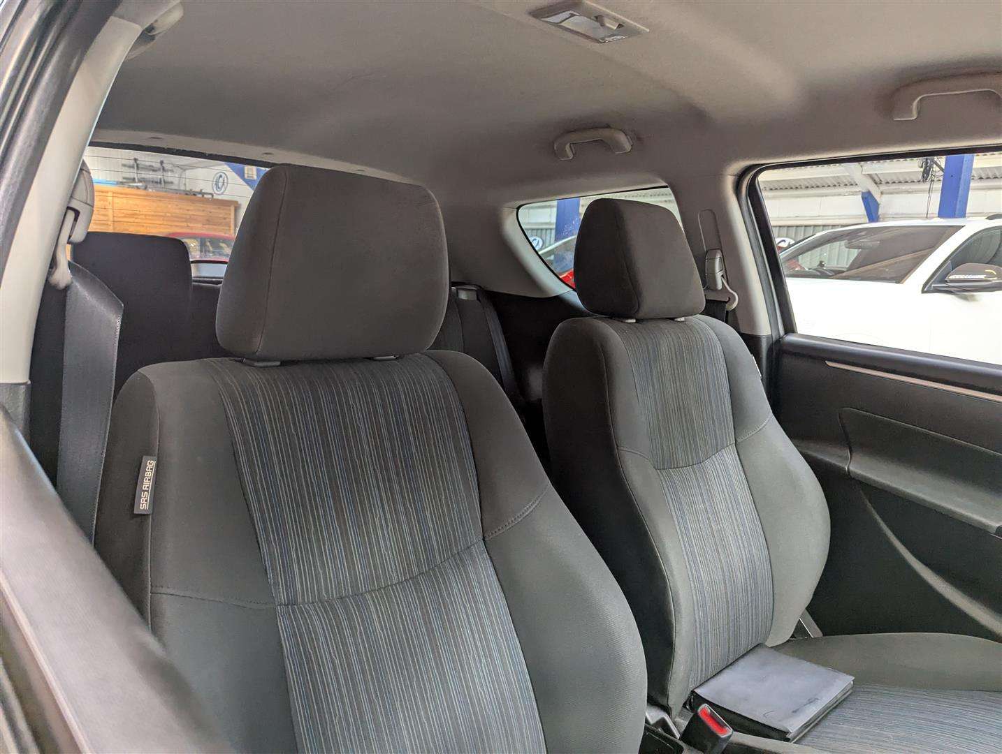 <p>2014 SUZUKI SWIFT SZ2</p>