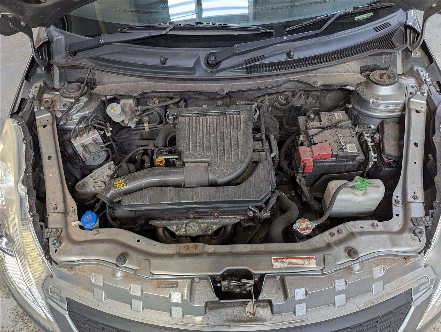 <p>2014 SUZUKI SWIFT SZ2</p>
