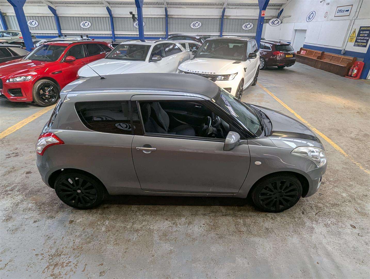 <p>2014 SUZUKI SWIFT SZ2</p>