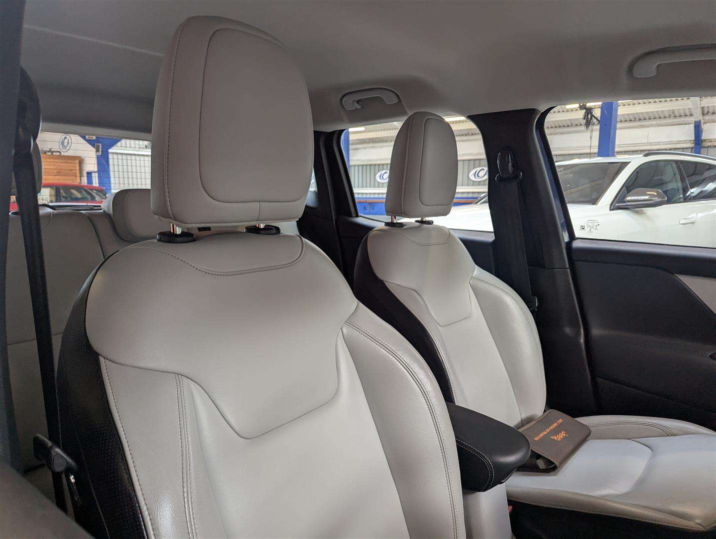 <p>2018 JEEP RENEGADE LIMITED</p>