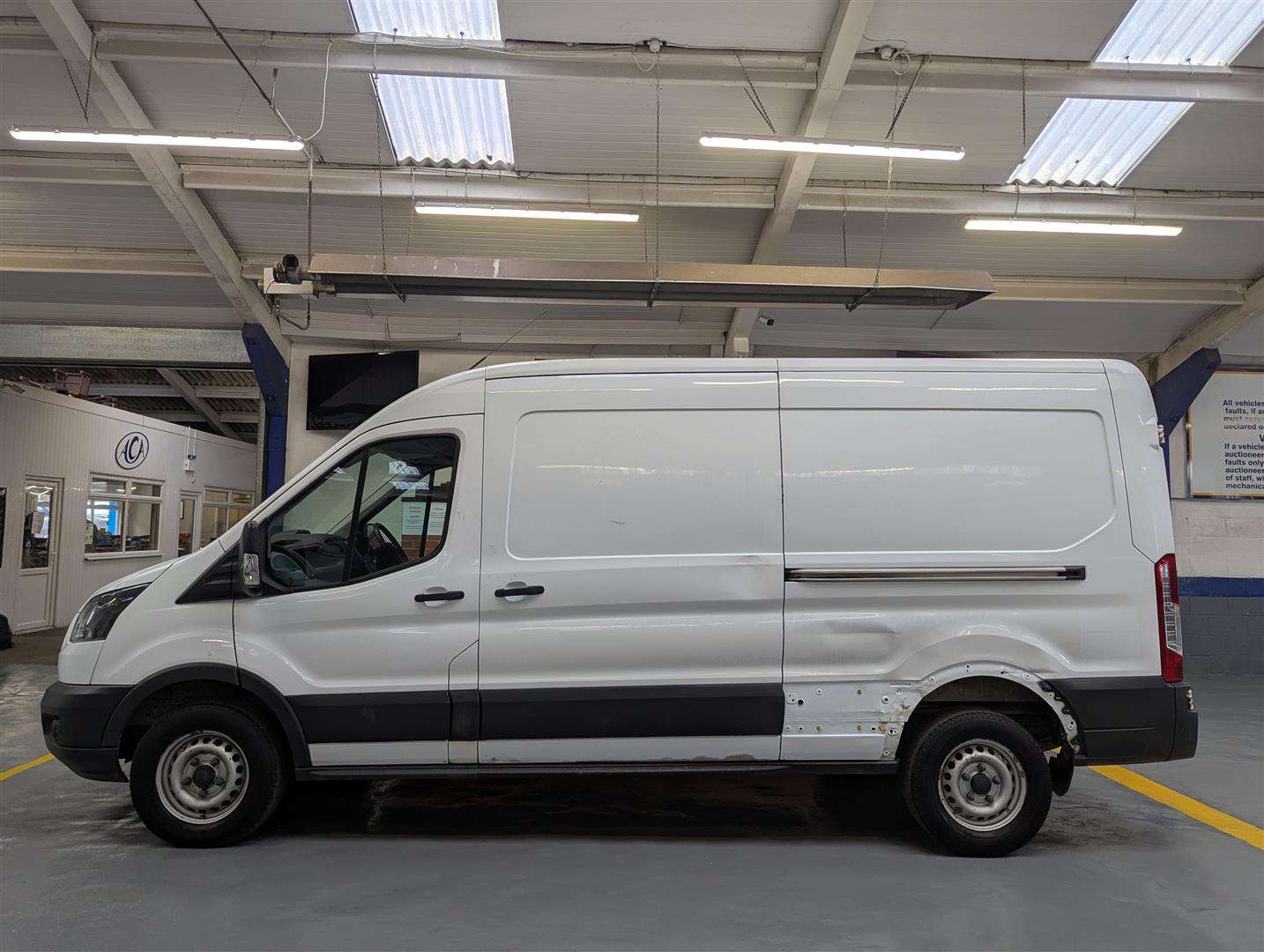 <p>2018 FORD TRANSIT 350</p>