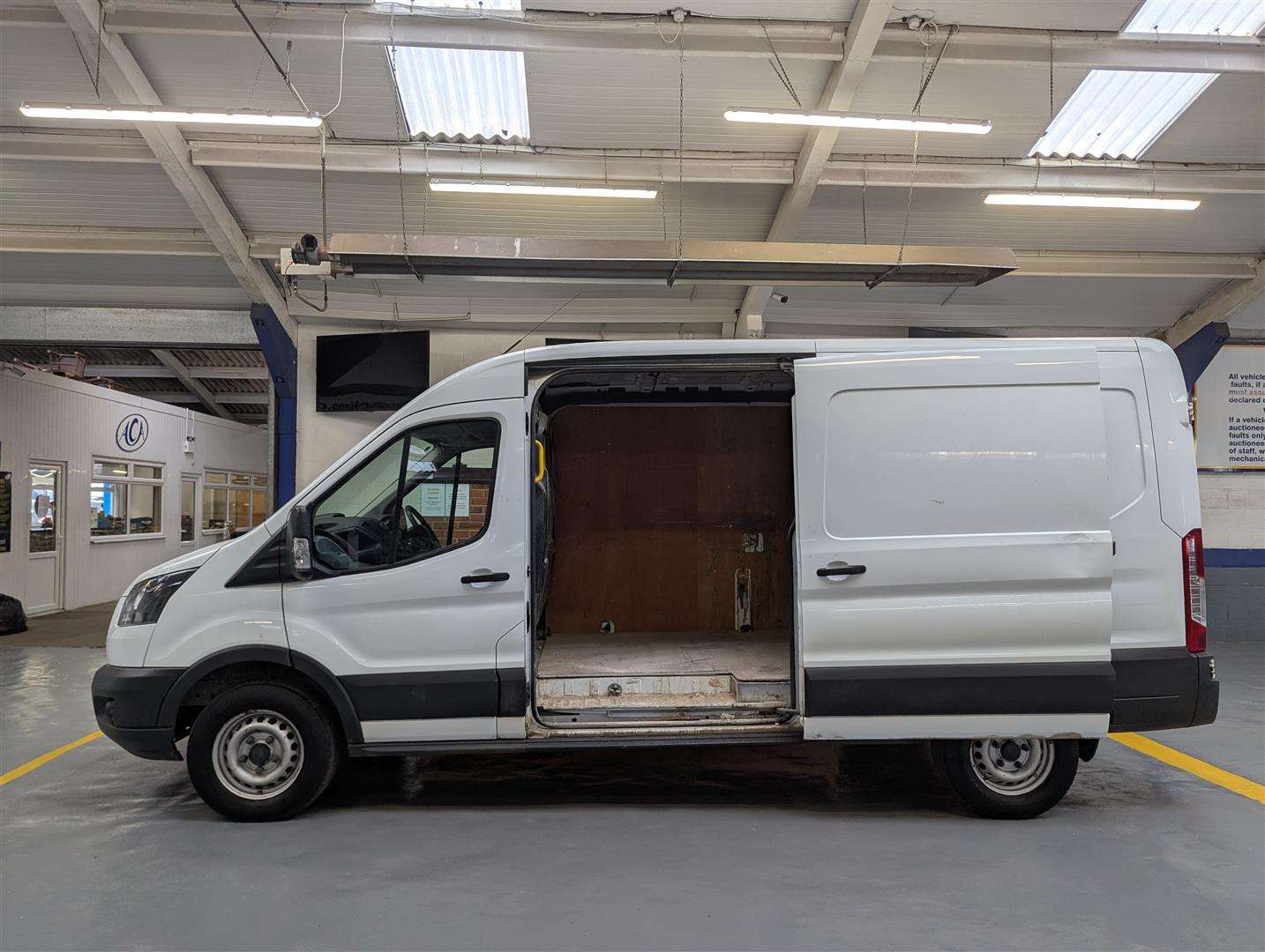 <p>2018 FORD TRANSIT 350</p>
