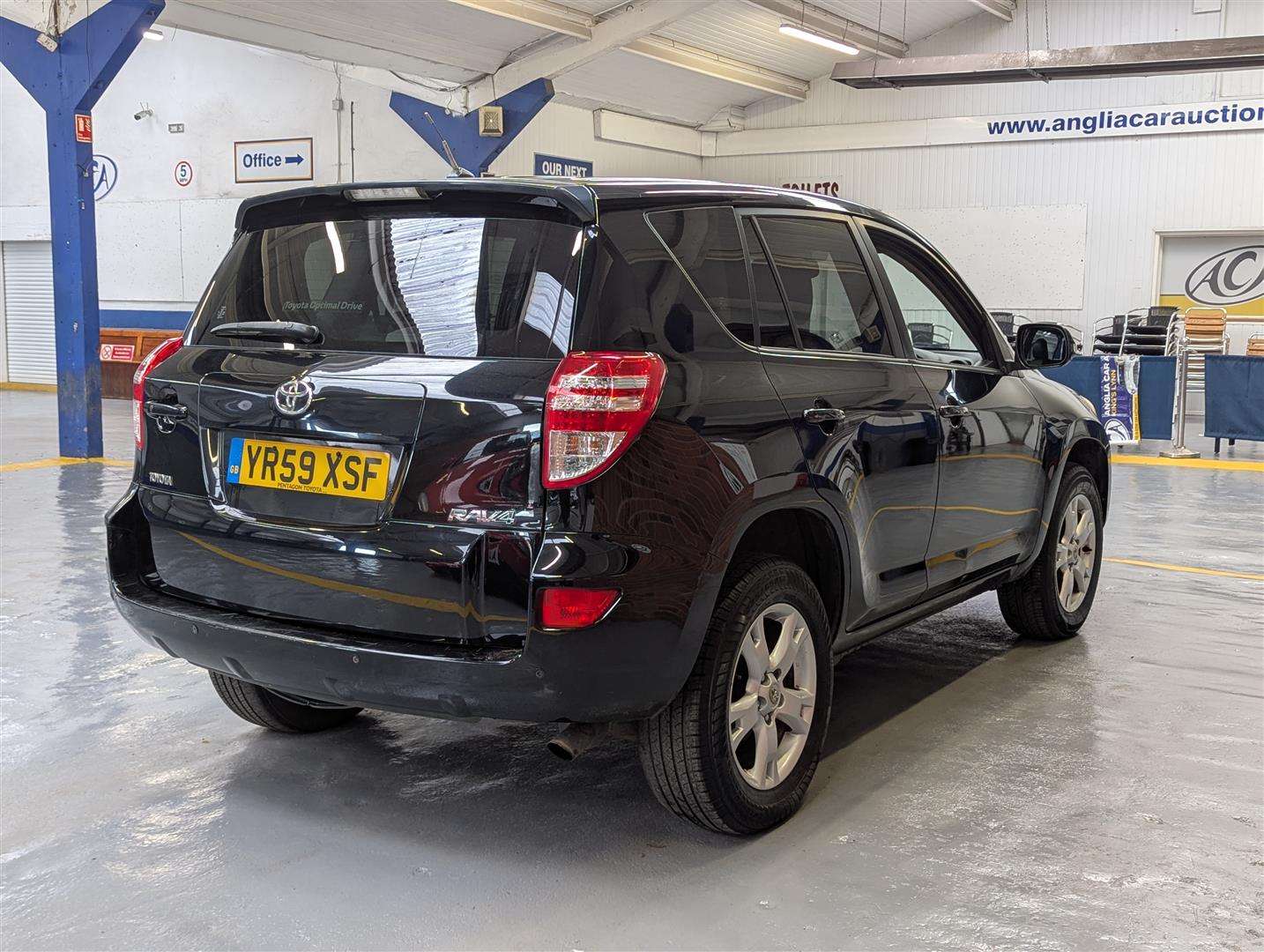 <p>2009 TOYOTA RAV4 XT-R D-4D</p>