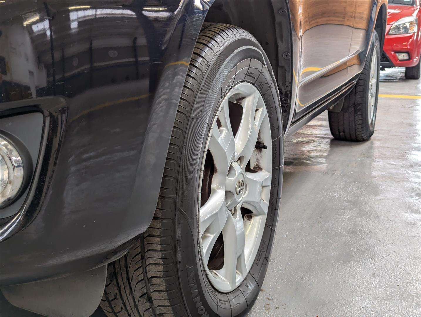 <p>2009 TOYOTA RAV4 XT-R D-4D</p>