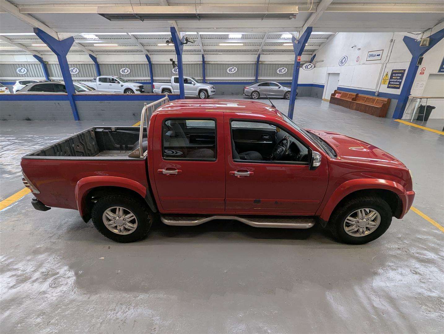 <p>2011 ISUZU TF RODEO DENVERMAX TD D/C</p>