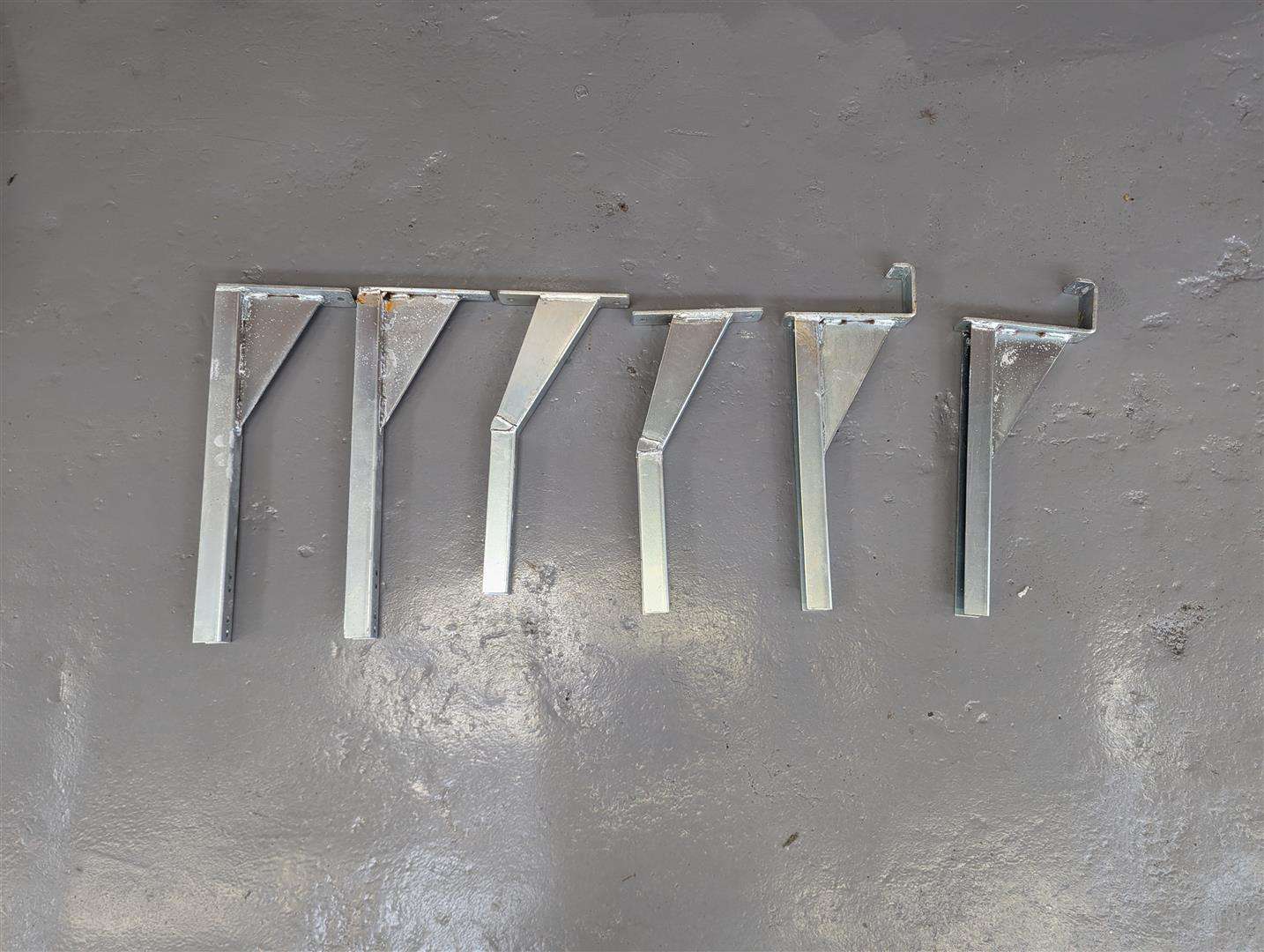 <p>CAR PARTS</p>