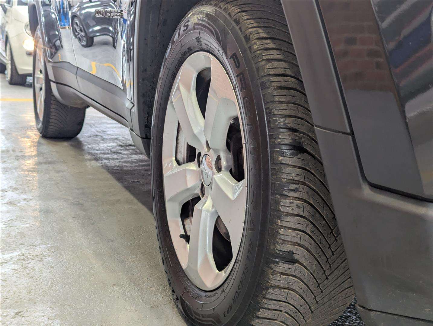 <p>2019 JEEP COMPASS LONGITUDE MULTIJE</p>