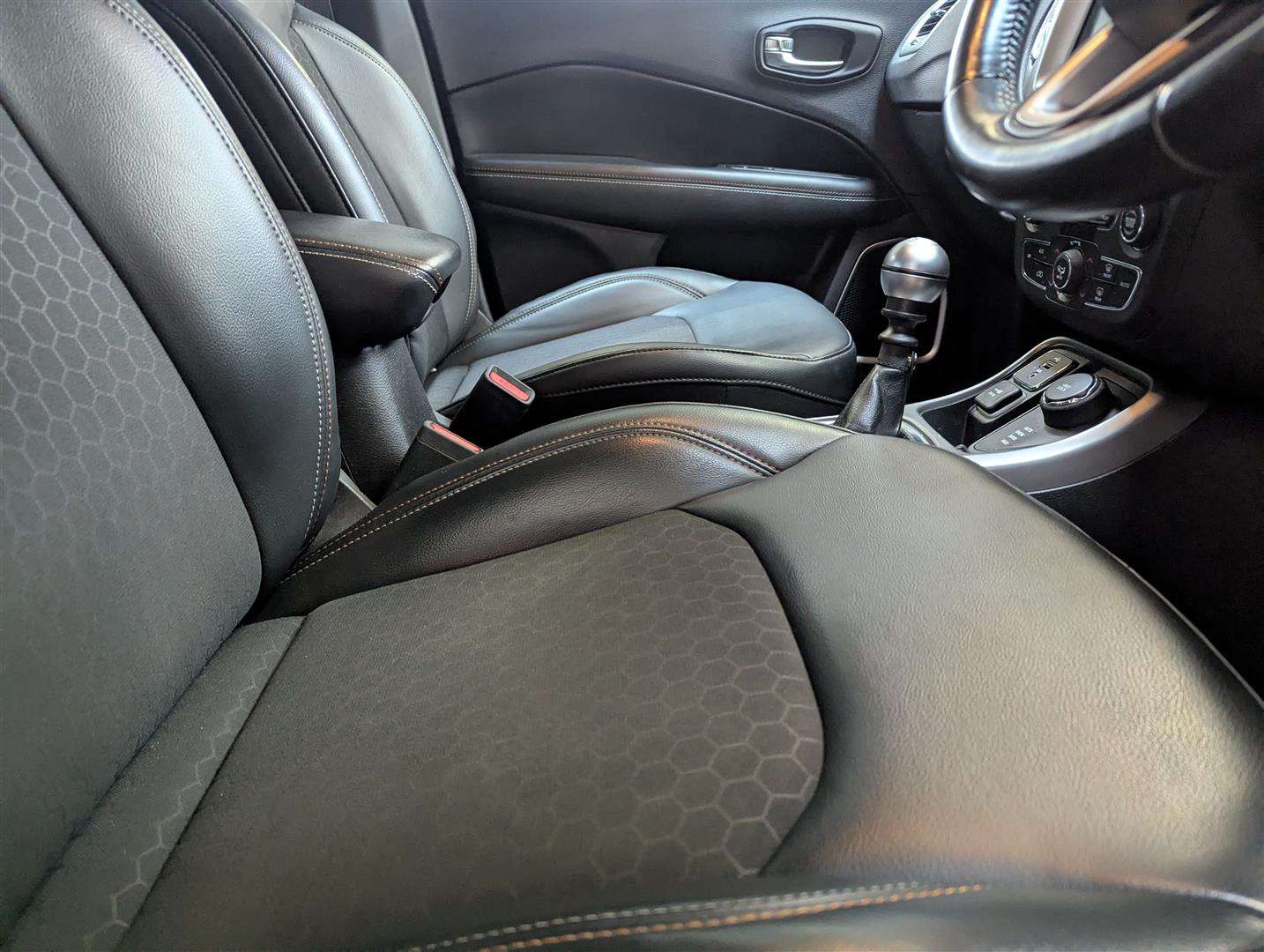 <p>2019 JEEP COMPASS LONGITUDE MULTIJE</p>