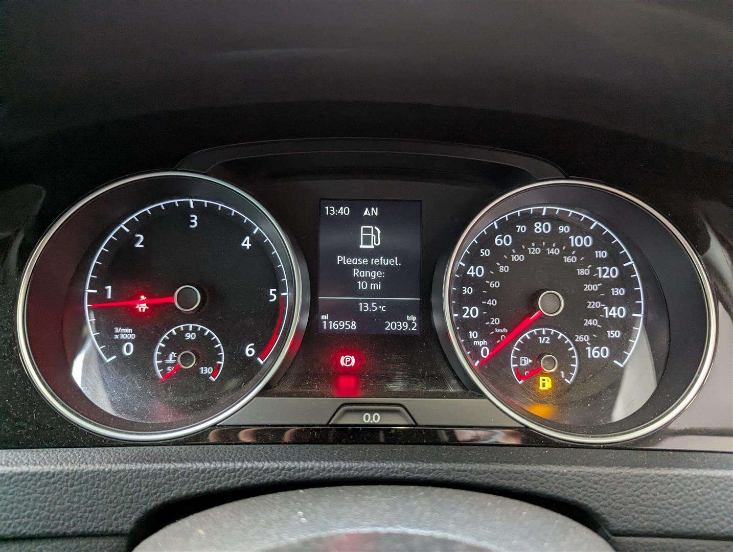 <p>2013 VOLKSWAGEN GOLF GT BLUEMOTION TECH T</p>