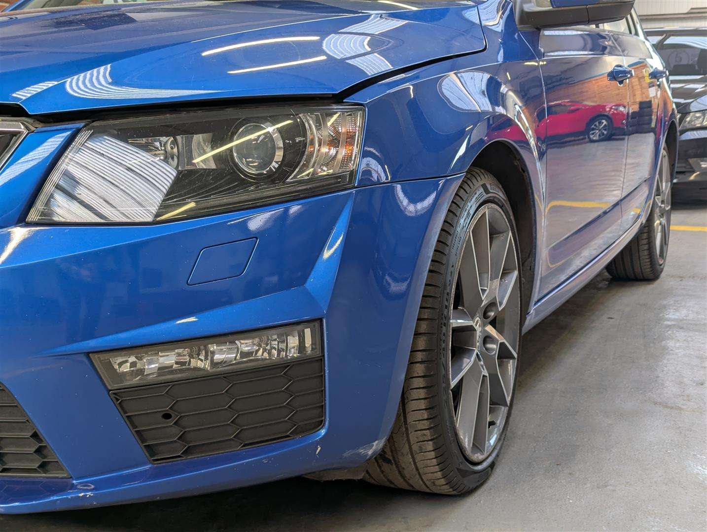 <p>2015 SKODA OCTAVIA VRS TDI CR</p>