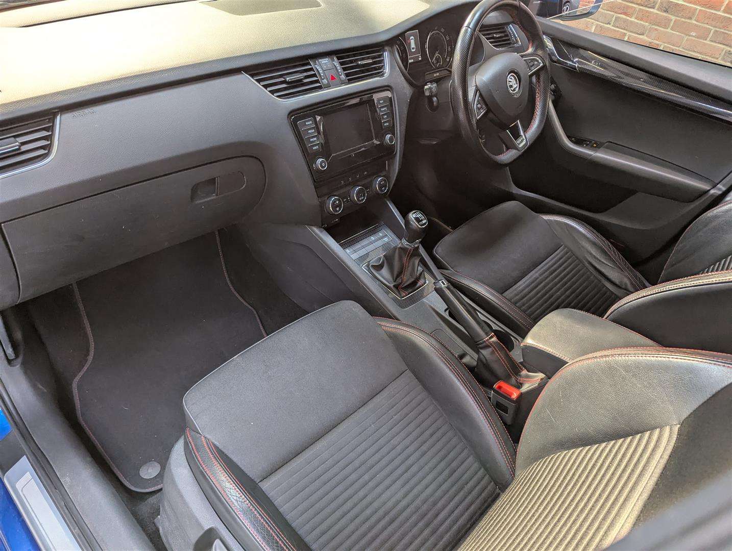 <p>2015 SKODA OCTAVIA VRS TDI CR</p>
