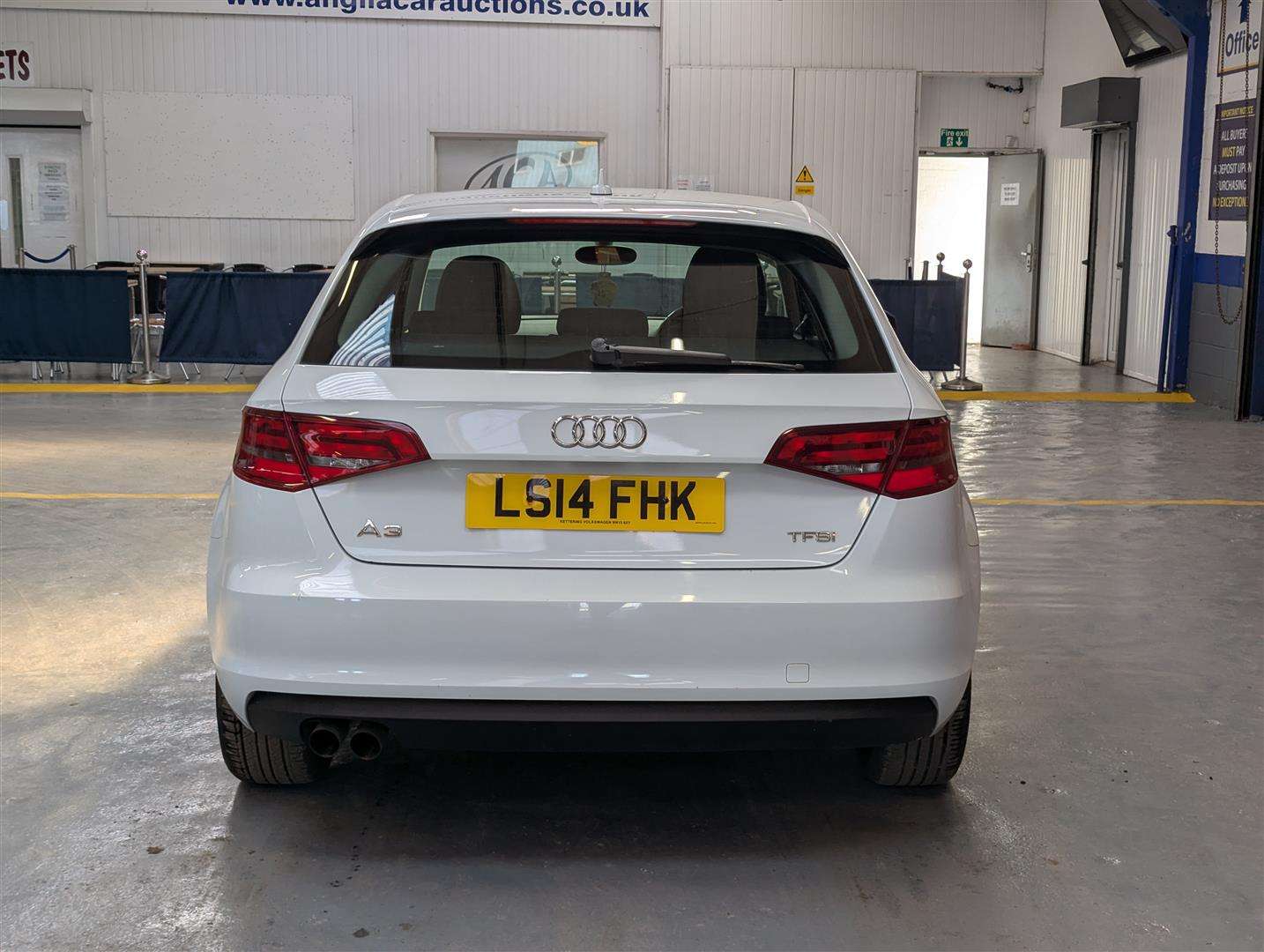 <p>2014 AUDI A3 SE TFSI</p>